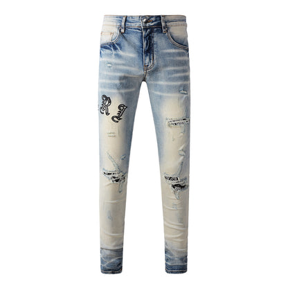 Men’s Gradient Washed Light Blue Jeans with Distressed Details, Floral Fabric Patches and Gothic Letter Embroidery 828