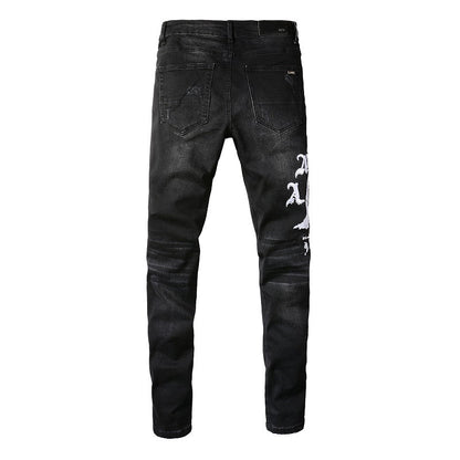 Men’s Black Skinny Jeans with Gothic Letter Print, Artistic White Graphics and Distressed Details for Streetwear Style 881